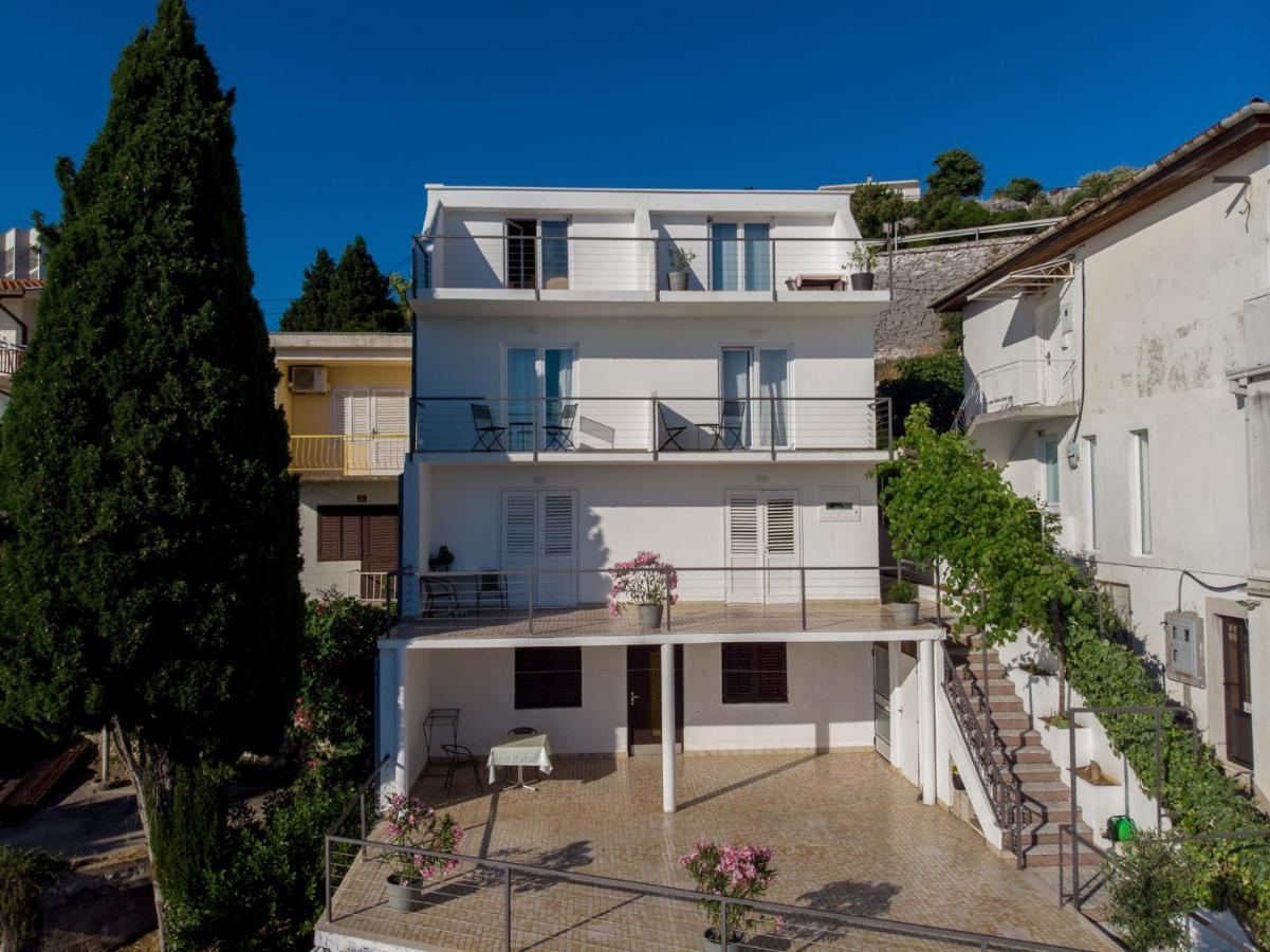 נאום Apartments Malalu מראה חיצוני תמונה